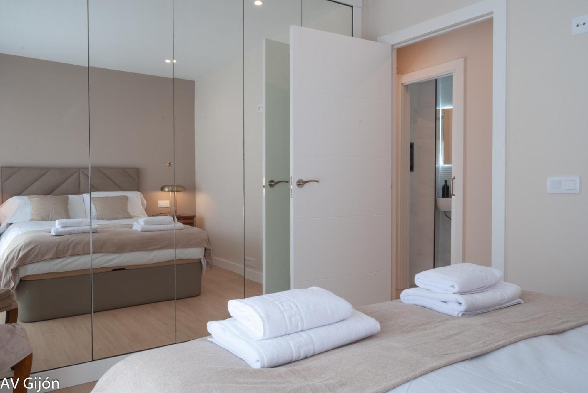 Apartamento Av Costa One Gijón Exterior foto